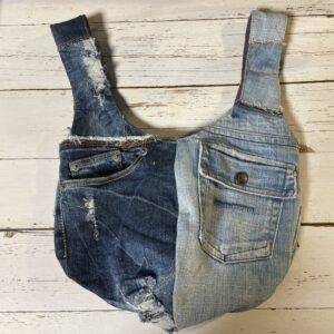 しずく型デニムリメイクバッグ（ジーンズハギレ活用）