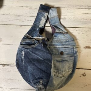 しずく型デニムリメイクバッグ（ジーンズハギレ活用）