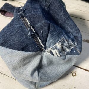 しずく型デニムリメイクバッグ（ジーンズハギレ活用）