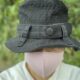 こちらはデニムではないけど時模様が素敵なメンズパンツをリメイク