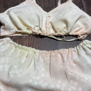 肌襦袢から勝負下着を作る