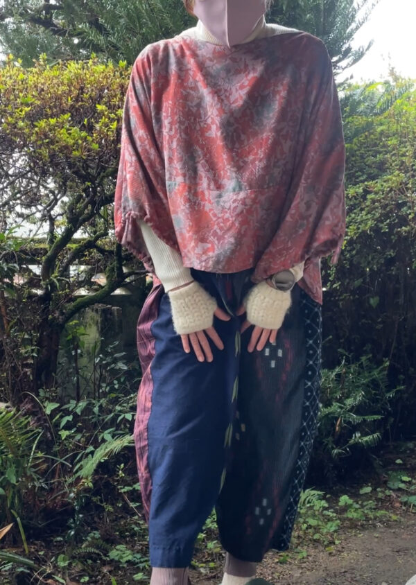 着物地リメイクつぎはぎゆったりパンツ