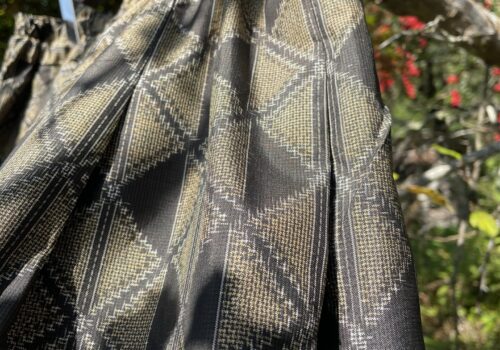 大島紬の反物からタック入りギャザースカート