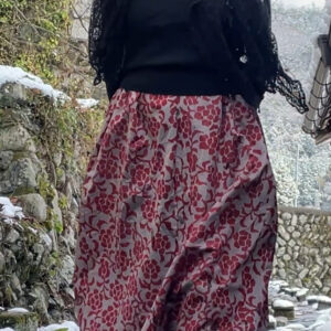 薔薇柄の銘仙で60歳でも着られるボリューム控えめバルーンスカート#着物リメイク