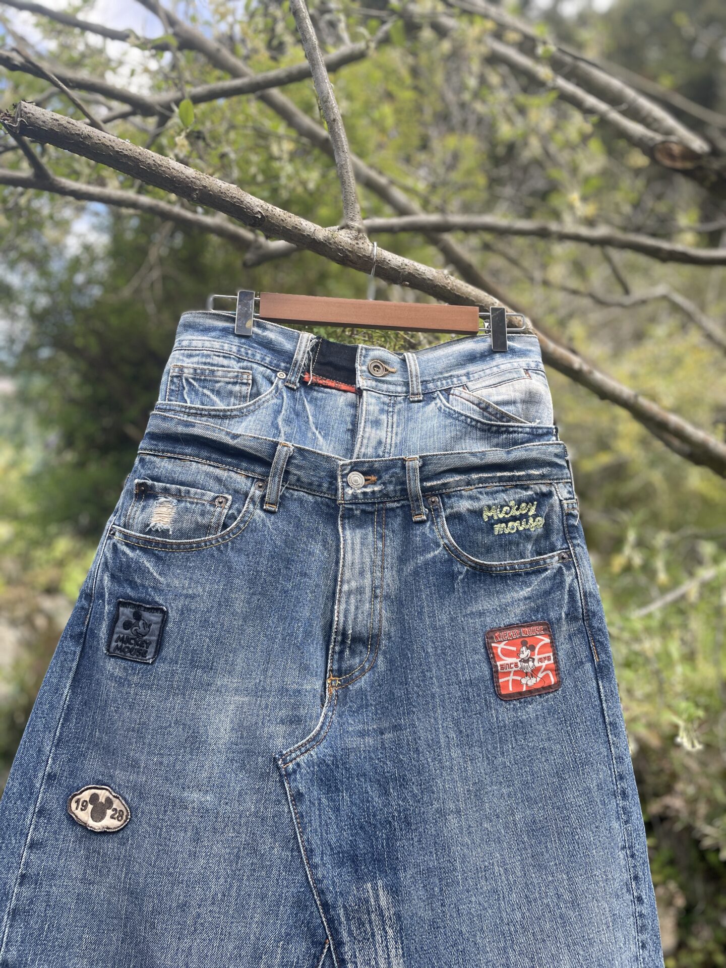 ジーンズ2本+α合体リメイクミッキーマウスデニムフレアスカート