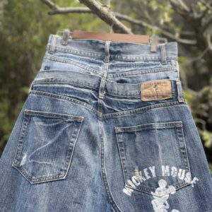 ジーンズ2本+α合体リメイクミッキーマウスデニムフレアスカート